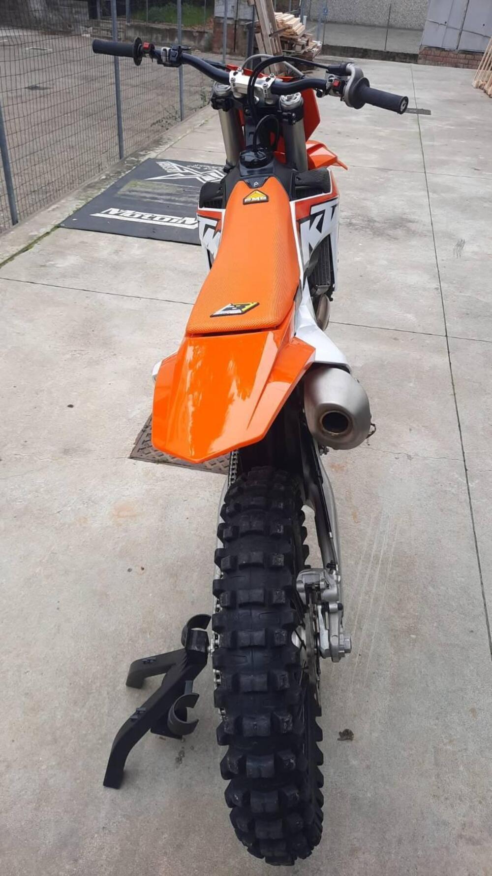 KTM 250 SX-F (2023) (2)