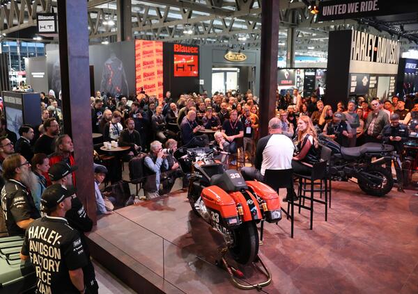 Diamo un'occhiata allo stand Harley-Davidson ad EICMA 2024 e intervistiamo Francesco Vanni [VIDEO]