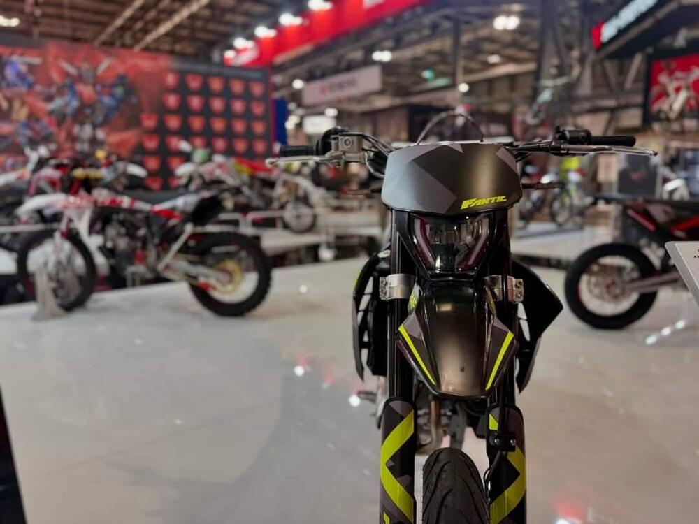 Fantic Motor XMF 125 Performance (2025) (4)