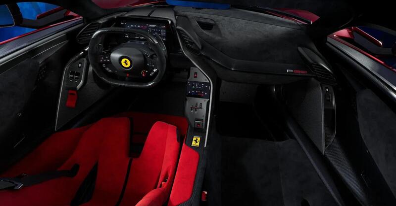 La Ferrari F80: guarda il sedile del guidatore, &egrave; una &quot;monoposto&quot;? 