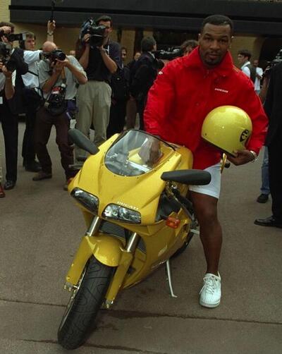 Mike Tyson: sapevate che il Campione di boxe &egrave; appassionato di moto? [GALLERY]