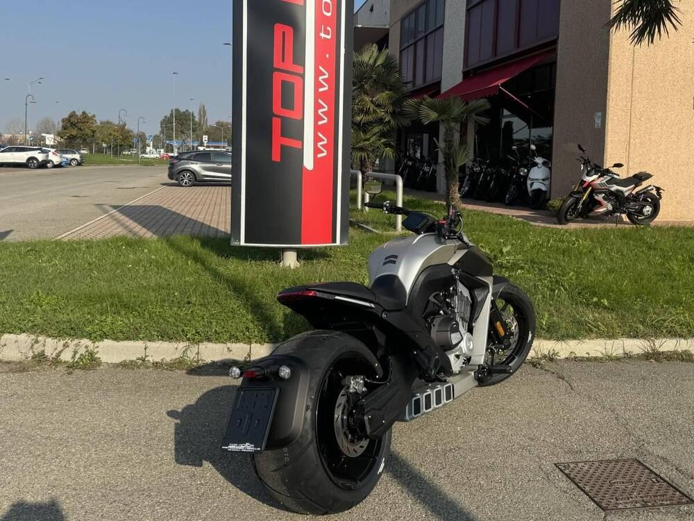 Benda Motorcycles LFC 700 (2024 - 25) (4)