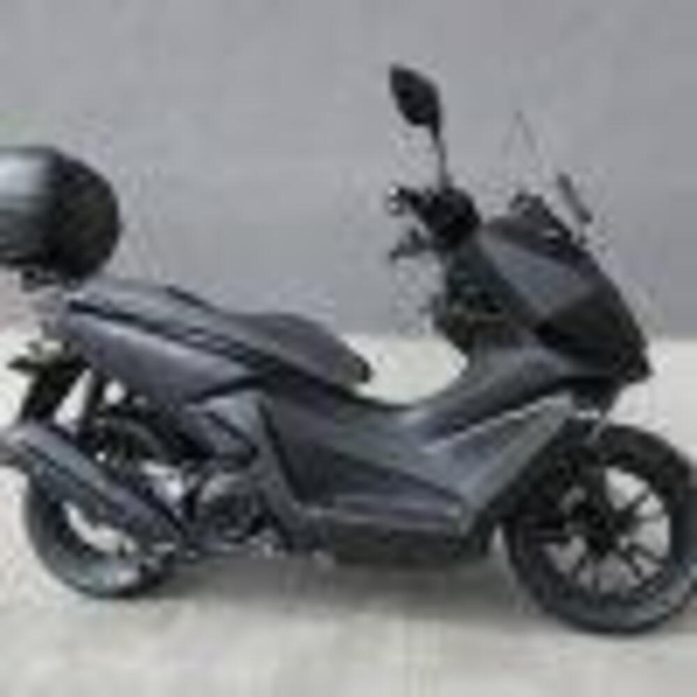 Kymco Skytown 125i (2024 - 25)