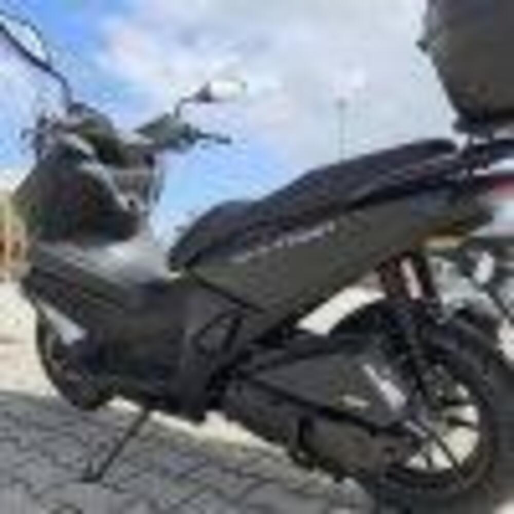 Kymco Skytown 125i (2024 - 25) (7)