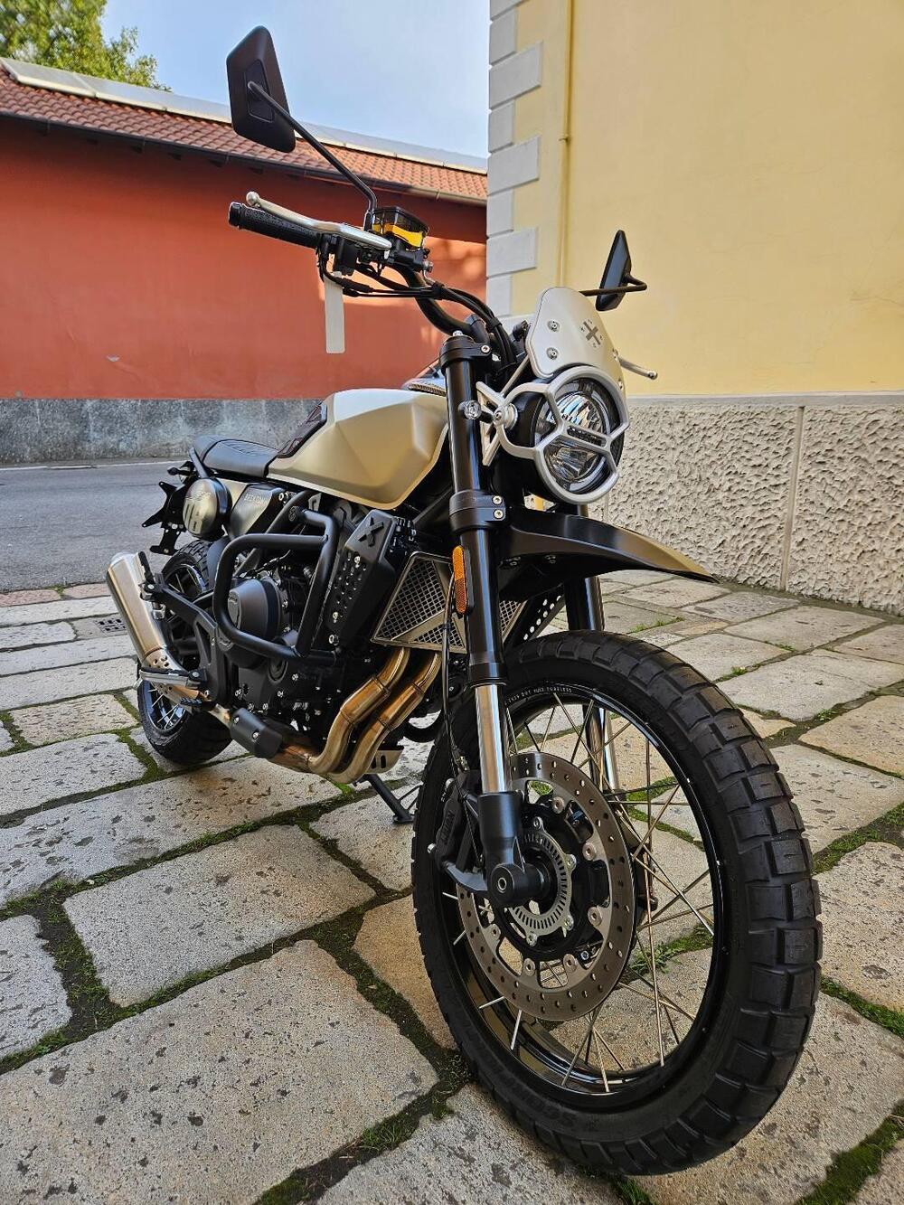 Brixton Motorcycles Crossfire 500 XC (2022 - 25) (3)