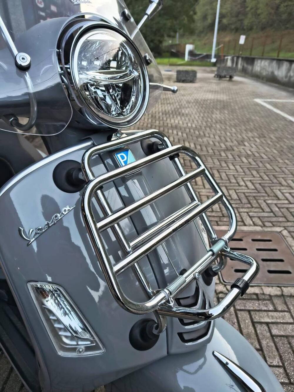 Vespa GTS 300 Hpe Super Tech (2019) (8)