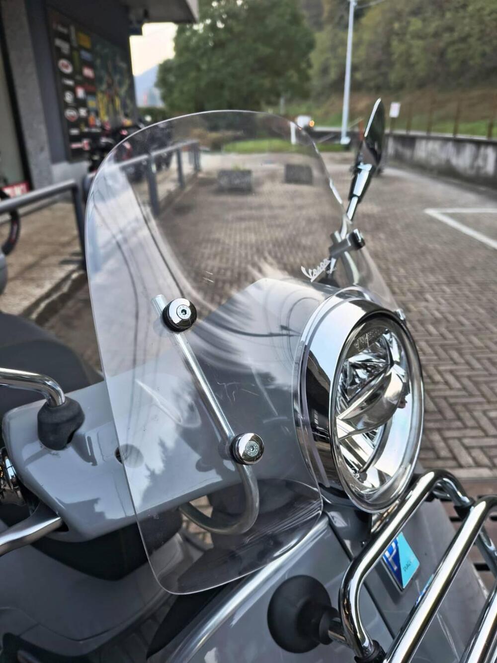 Vespa GTS 300 Hpe Super Tech (2019) (9)