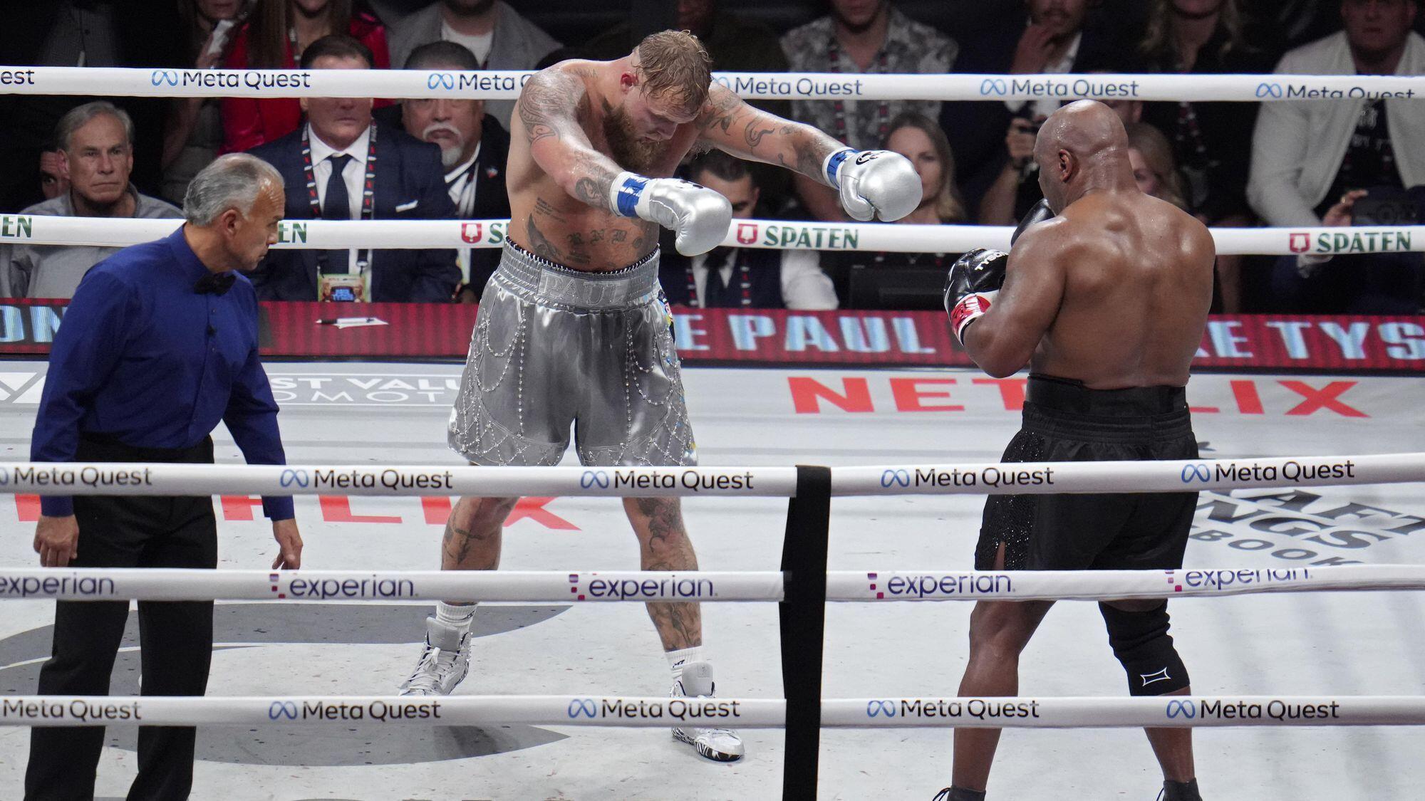 Mike Tyson e Jake Paul sul ring a Las Vegas (e in diretta su Netflix)