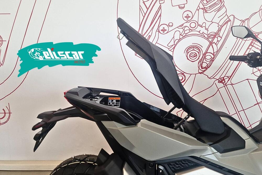 Honda X-ADV 750 (2025) (15)