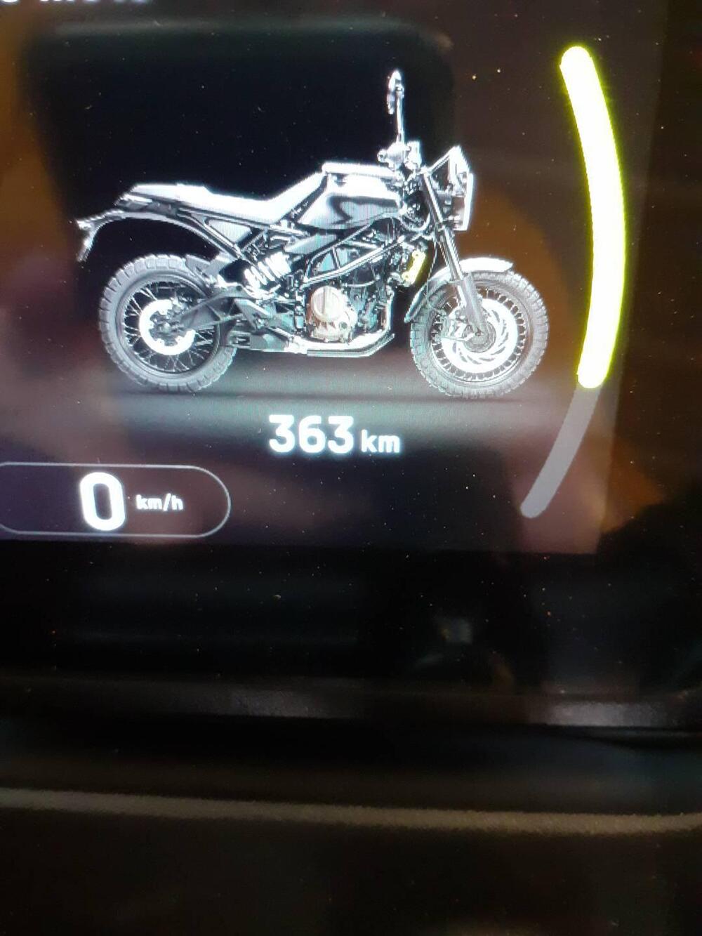 Husqvarna Svartpilen 125 (2024 - 25) (9)