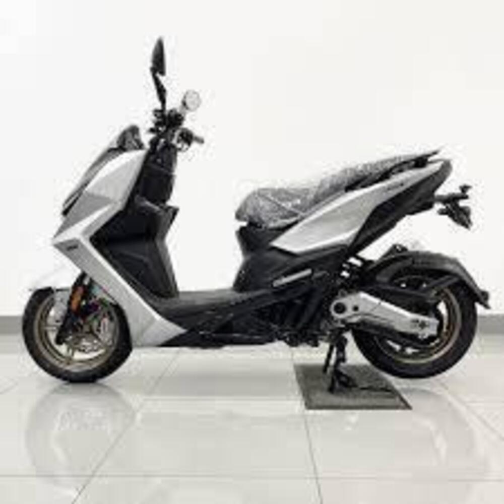 Kymco KRV 200 (2023 - 25) (2)