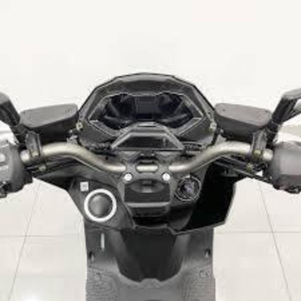 Kymco KRV 200 (2023 - 25) (4)