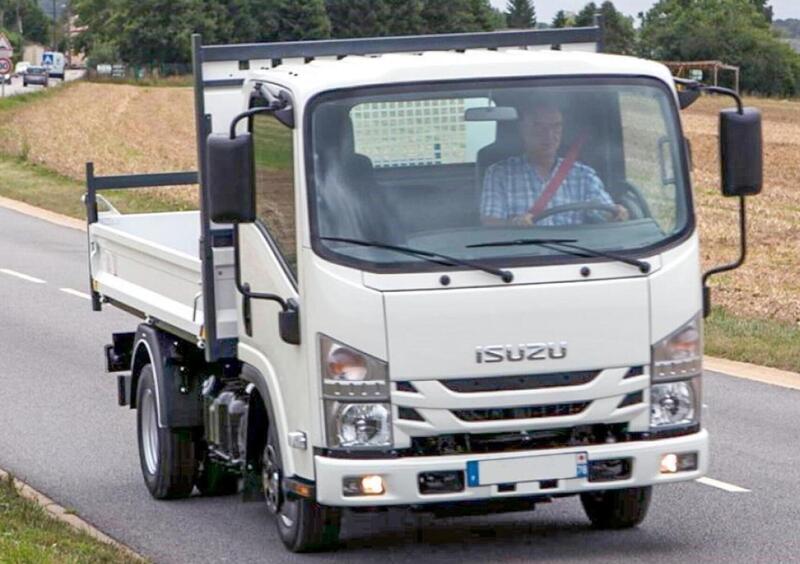 Isuzu M21 Cabinato