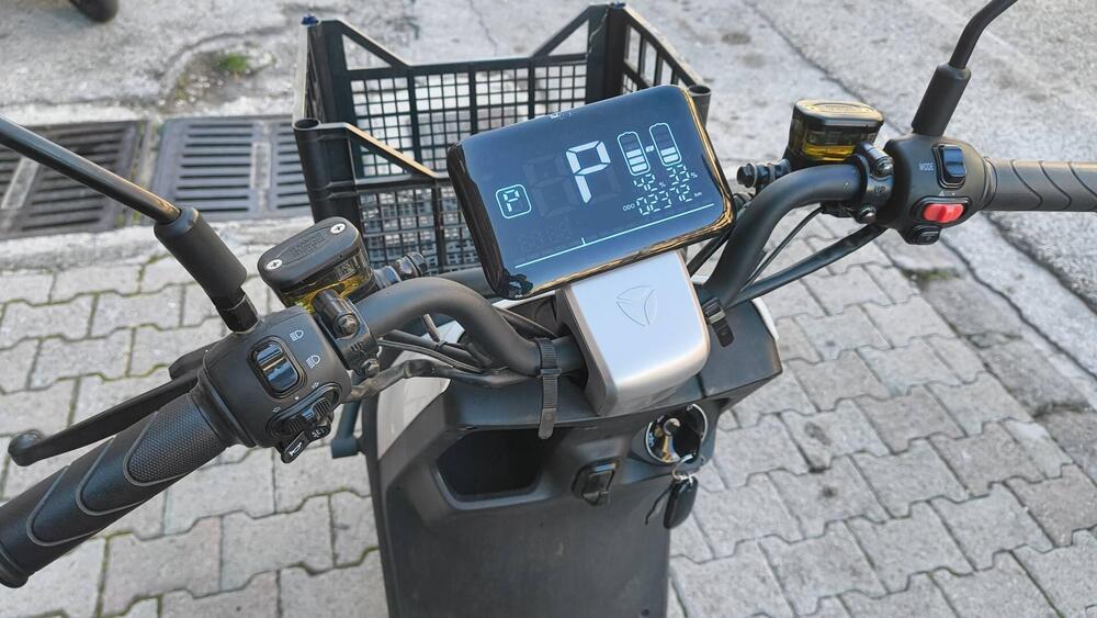 Yadea Y1S Pro (2023 - 25) (5)