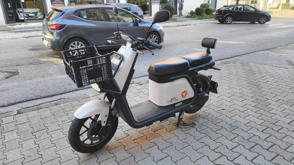 Yadea Y1S Pro (2023 - 25) (3)