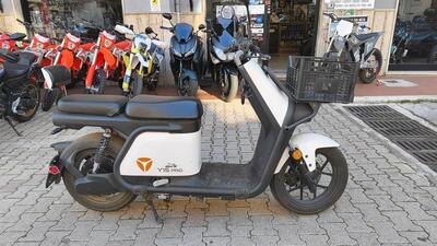 Yadea Y1S Pro (2023 - 25) usata