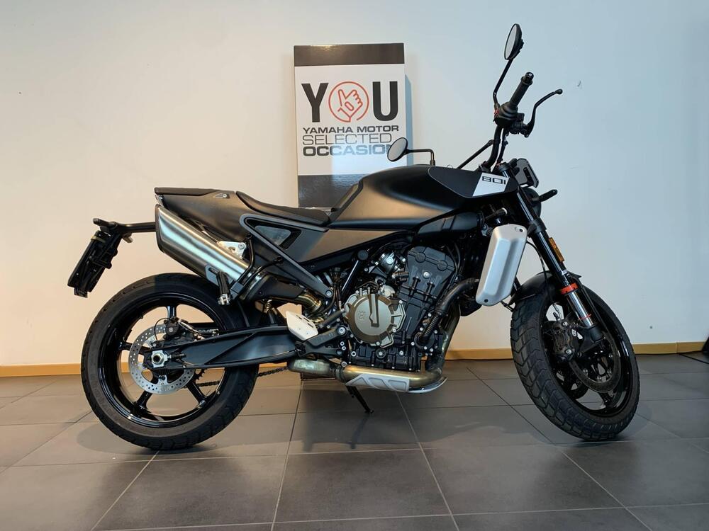 Husqvarna Svartpilen 801 (2024 - 25) (6)