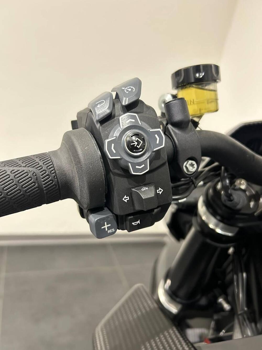 KTM Brabus 1300 R (2023 - 25) (17)