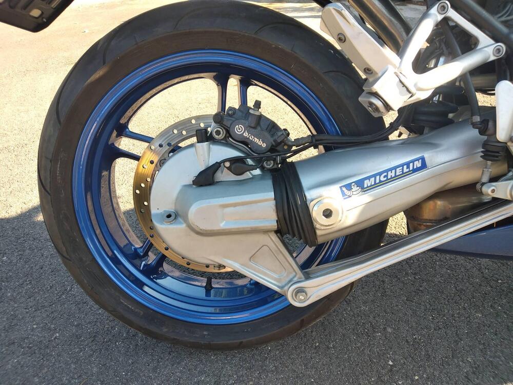 Bmw R 1100 S Replika (8)