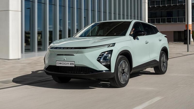 Omoda 5 EV: il Suv elettrico full optional da primo prezzo | Allestimenti, caratteristiche e prezzi 