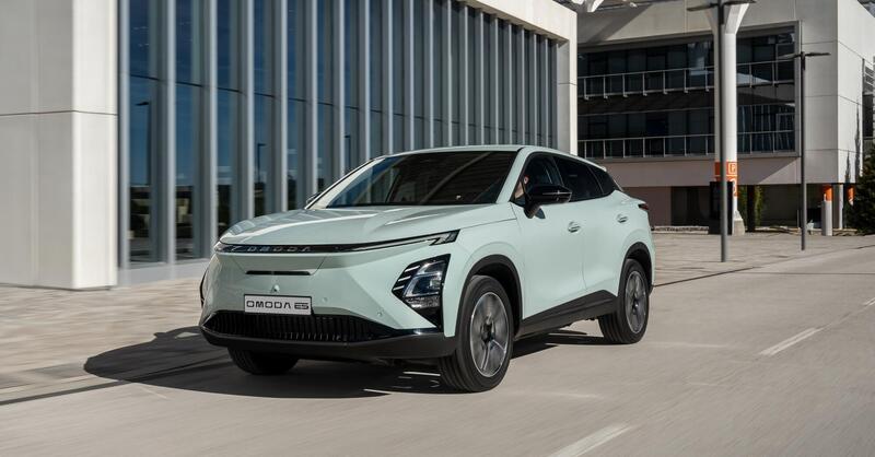 Omoda 5 EV: il Suv elettrico full optional da primo prezzo | Allestimenti, caratteristiche e prezzi 