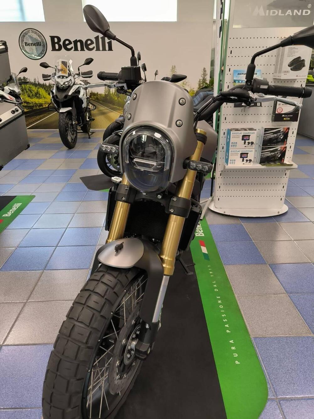 Benelli Leoncino 800 Trail (2022 - 25)