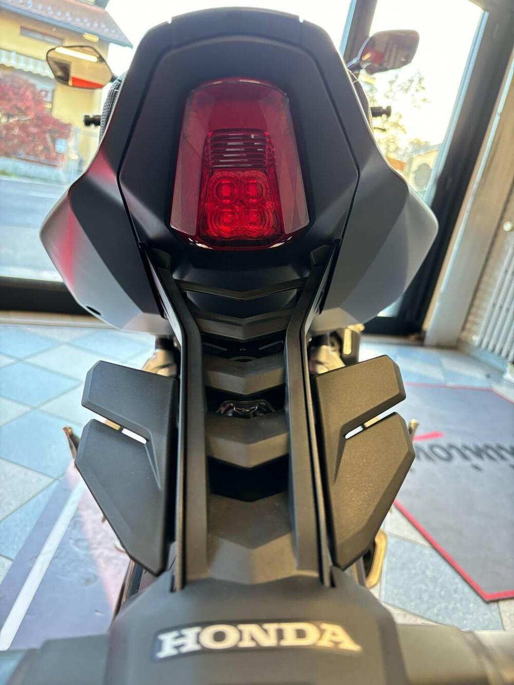 Honda CB 650 R E-Clutch (2024 - 25) (7)