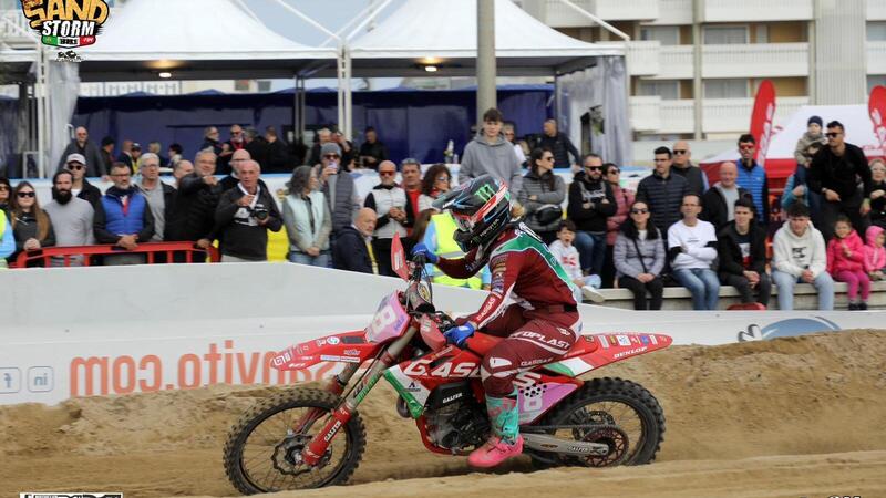 Bibione Sand Storm: vince Todd Kellet ma a trionfare &egrave; lo spettacolo! (e abbiamo corso anche noi di Moto.it...) [VIDEO]