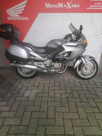 Honda Deauville 650 (2002 - 05) usata