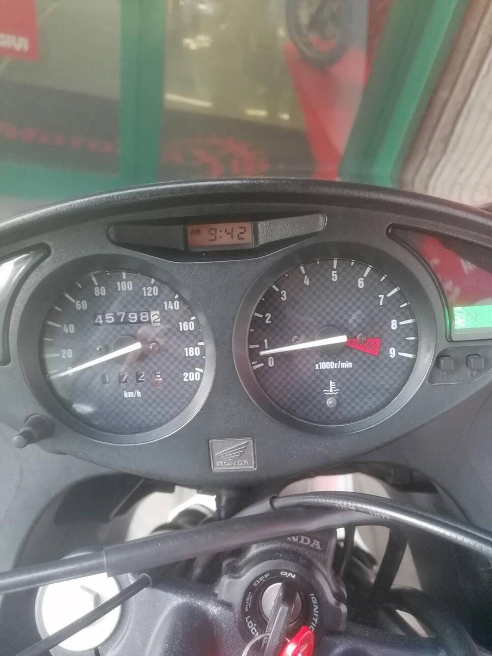 Honda Deauville 650 (2002 - 05) (3)