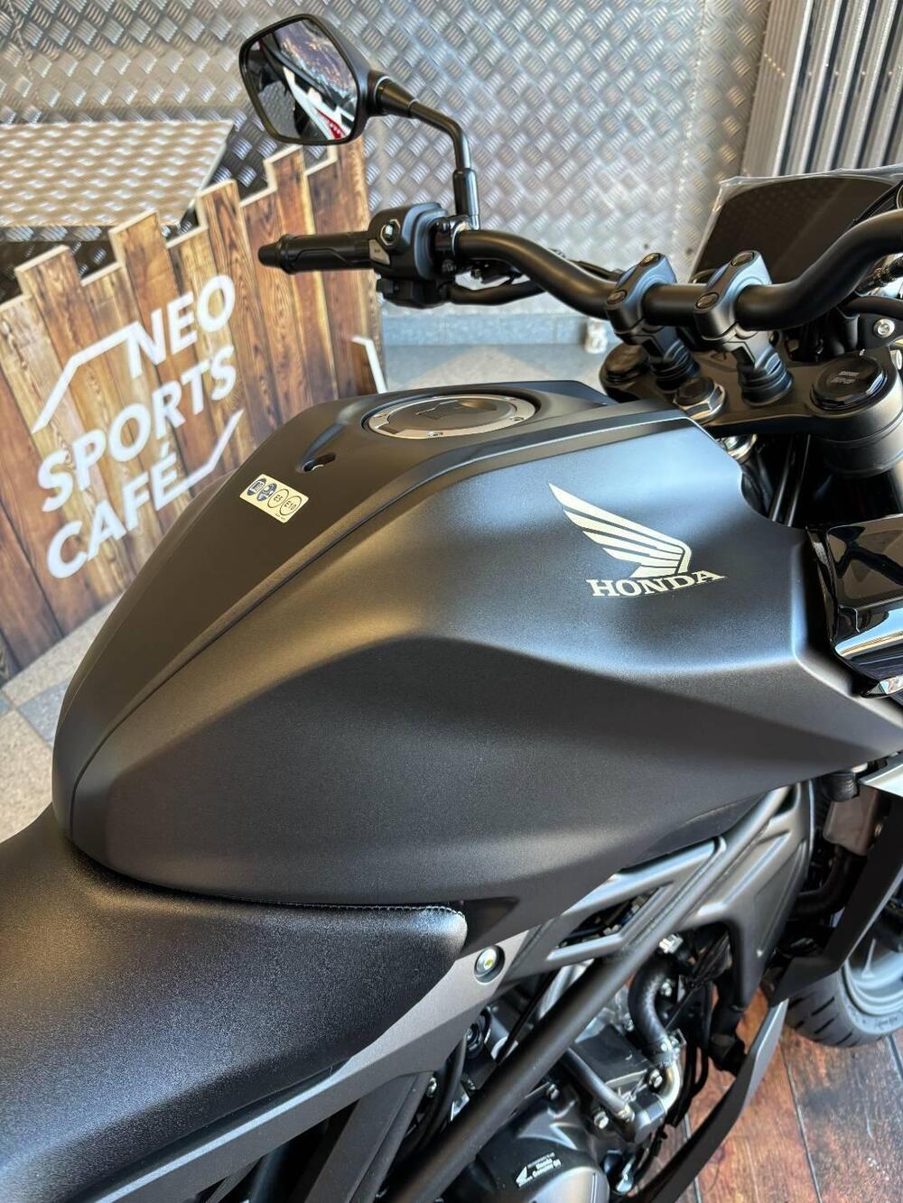 Honda CB 125 R (2024 - 25) (4)