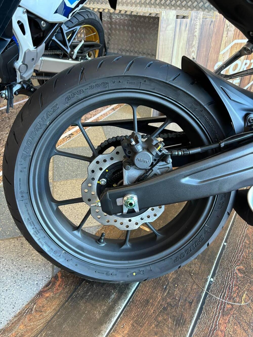 Honda CB 125 R (2024 - 25) (10)