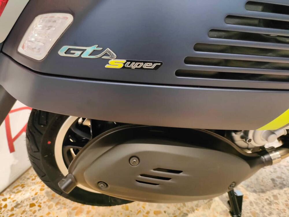 Vespa GTS 300 Super Tech (2023 - 24) (8)
