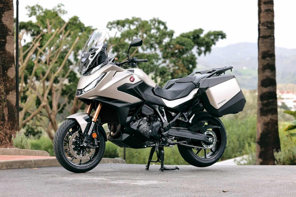 Prova Honda NT 1100 DCT: più tecnologica e Il nostro