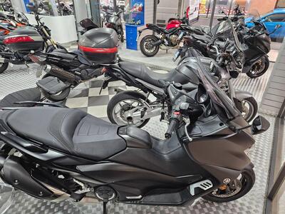 Yamaha T-Max 560 (2020 - 21) usata