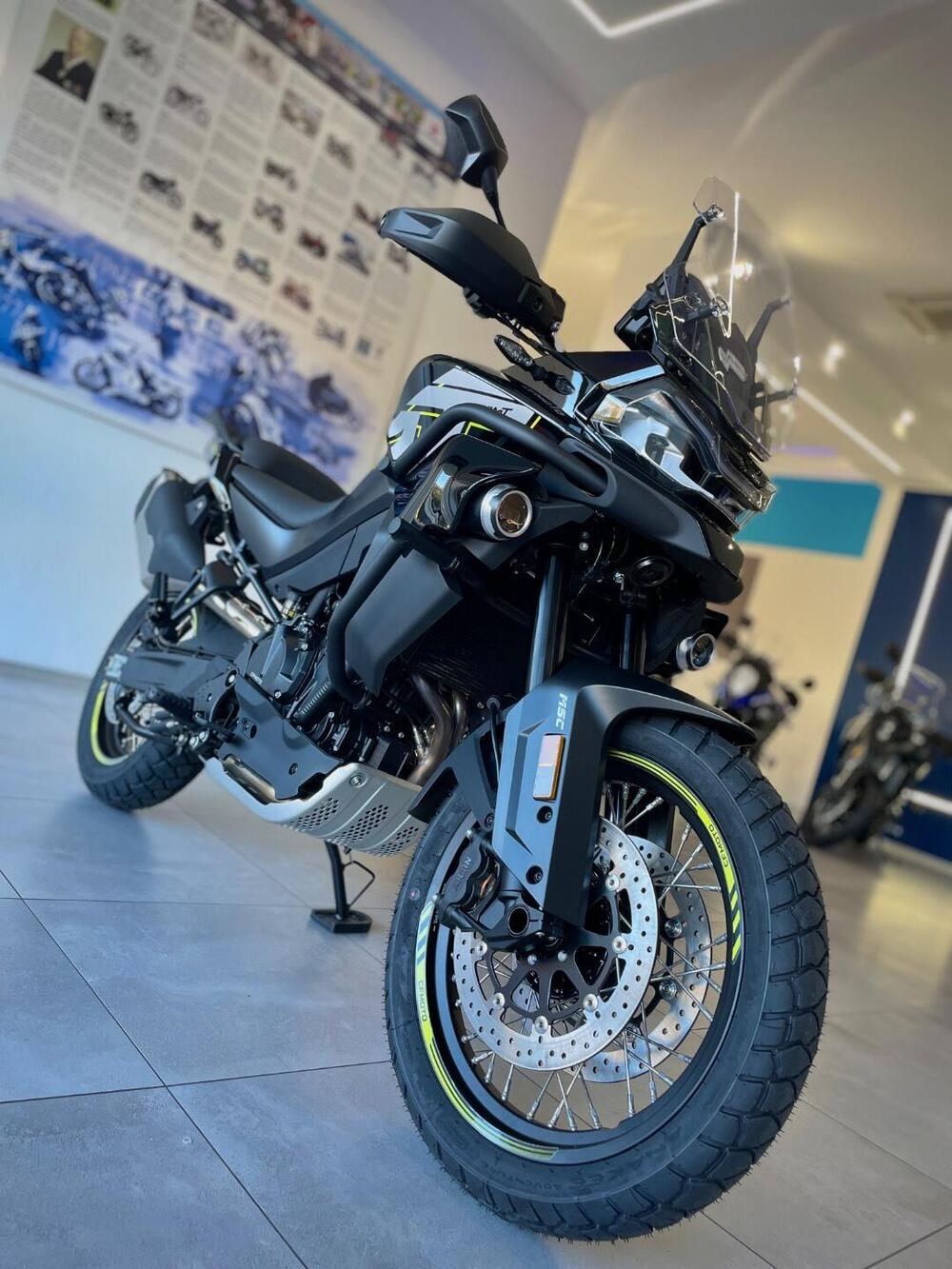 CFMOTO 800MT Explore (2023 - 25)