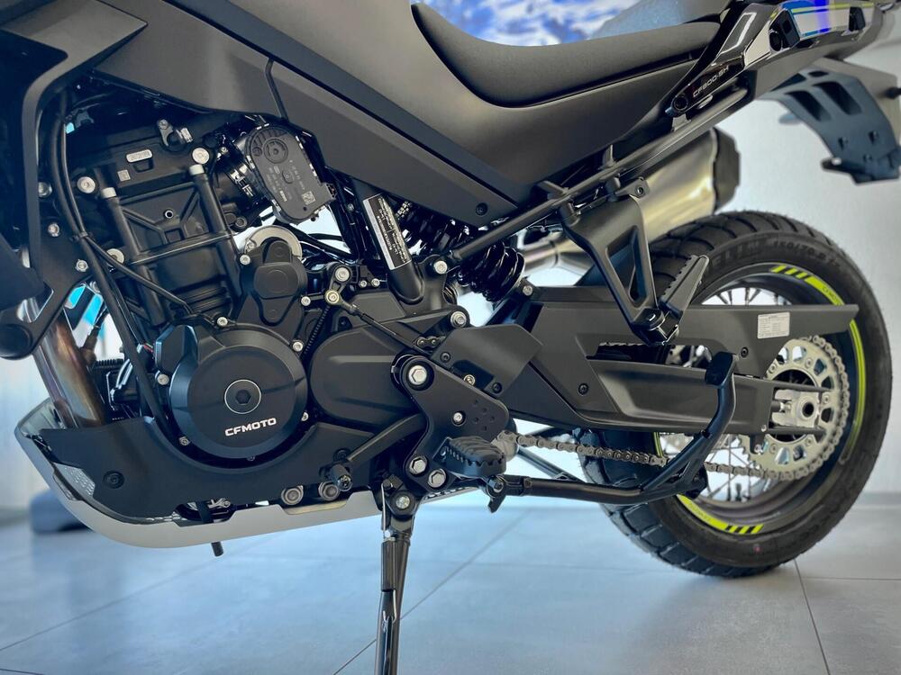 CFMOTO 800MT Explore (2023 - 25) (16)