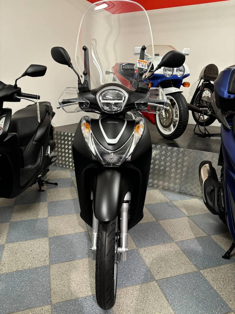 Honda SH 125 Mode (2021 - 23) (2)