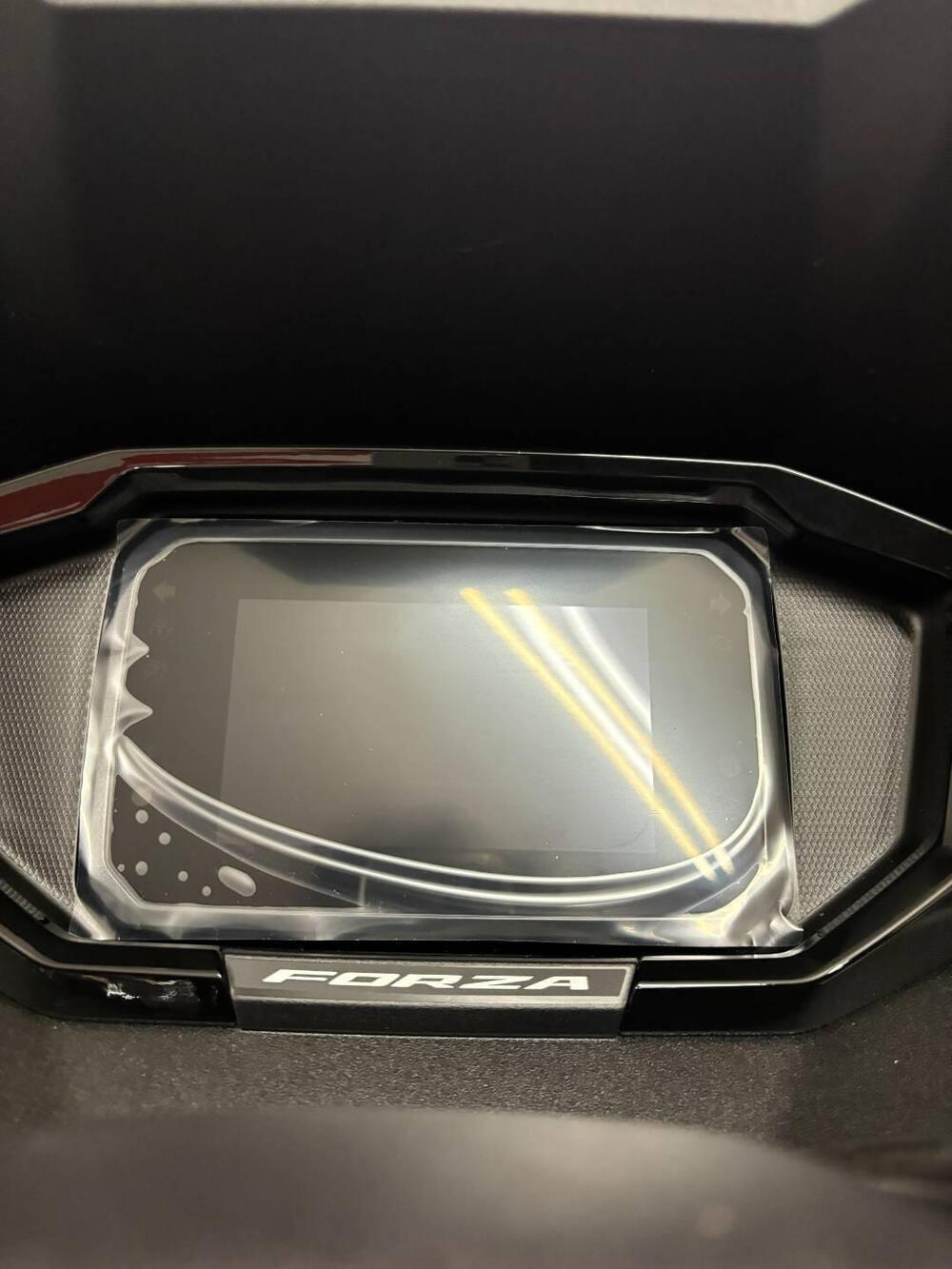 Honda Forza 350 Deluxe (2025) (11)