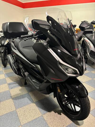 Honda Forza 350 Deluxe (2025) nuova
