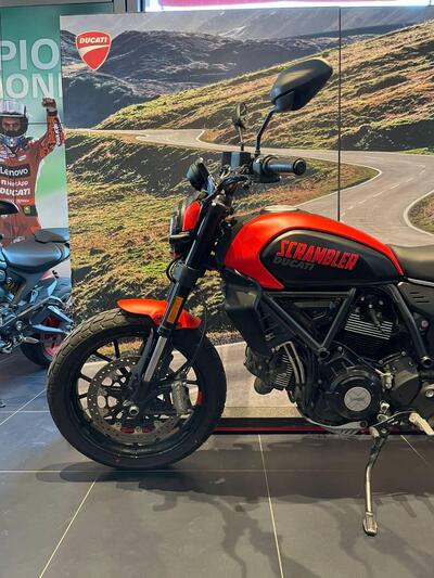 Ducati Scrambler 800 Full Throttle (2023 - 24) usata