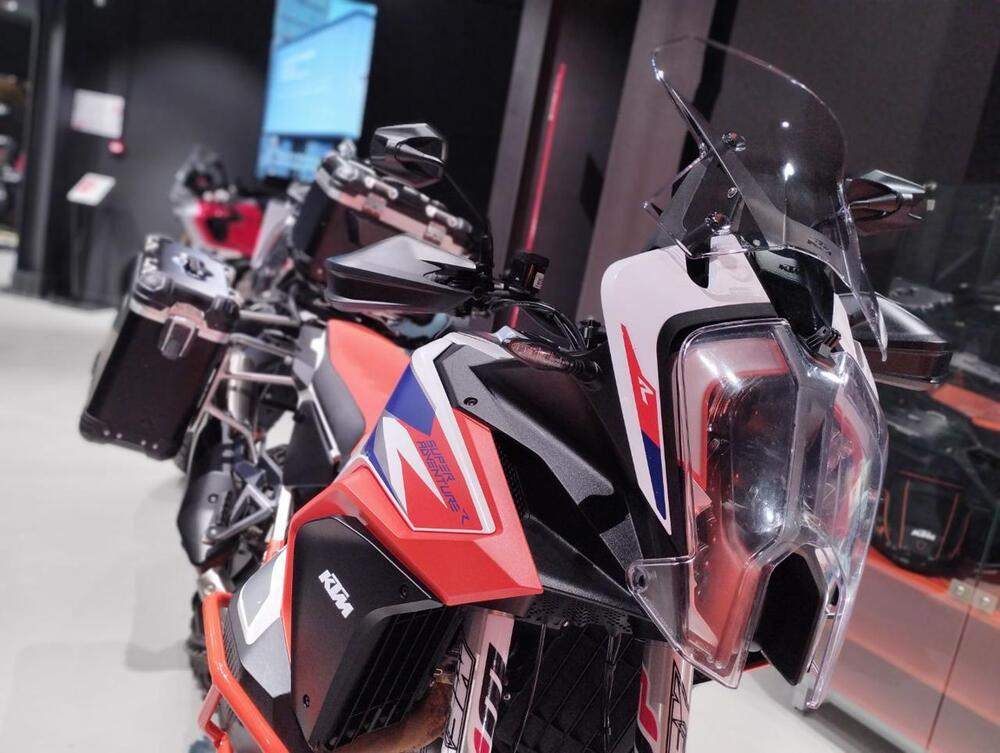 KTM 1290 Super Adventure R (2022 - 25) (3)