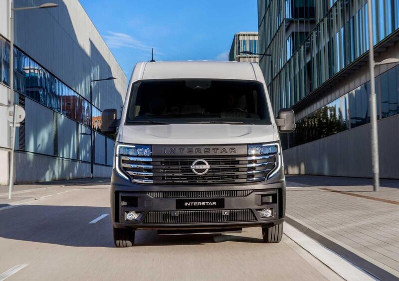 Nissan Interstar Furgone (6)