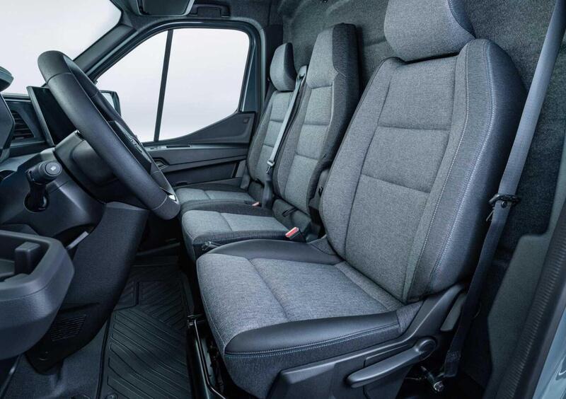 Nissan Interstar Furgone (15)