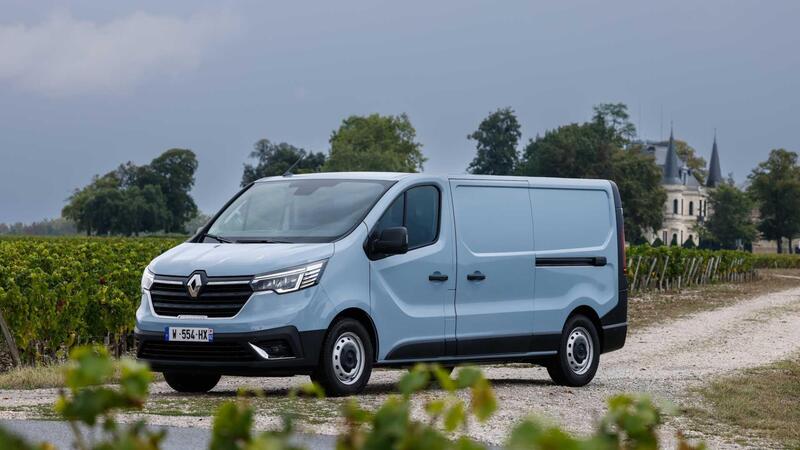 Renault Trafic Furgone van T29 2.0 blue dci 170cv L1H1