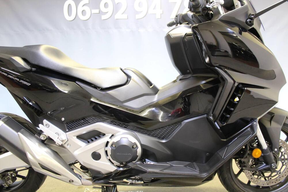 Honda Forza 750 DCT (2021 - 24) (9)