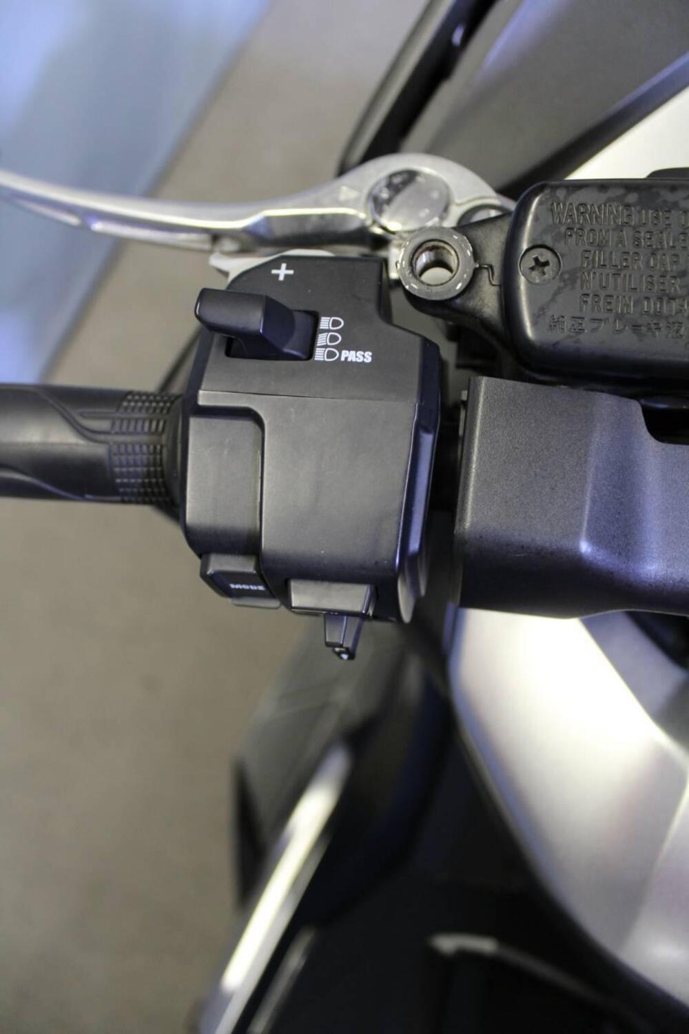 Honda Forza 750 DCT (2021 - 24) (11)