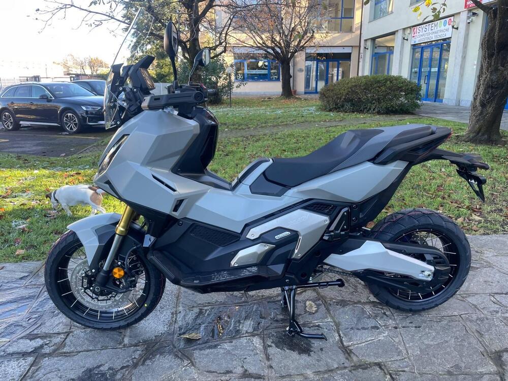 Honda X-ADV 750 (2025) (5)