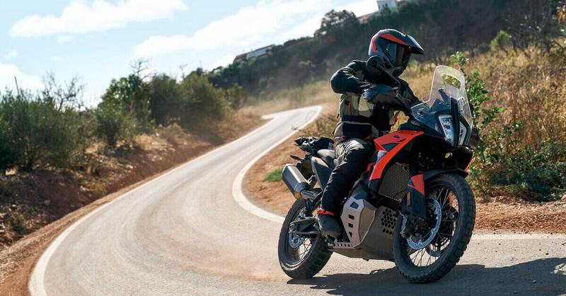 Nuova KTM 790 Adventure 2025