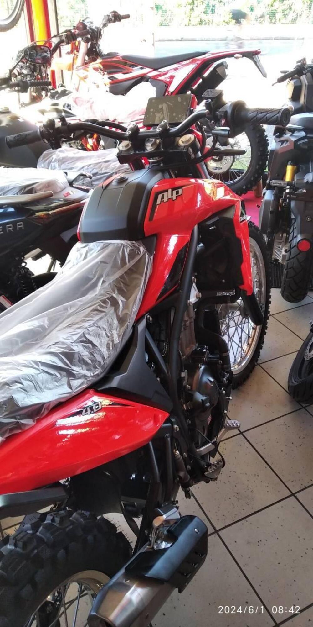 Betamotor Alp 4.0 (2024 - 25) (3)